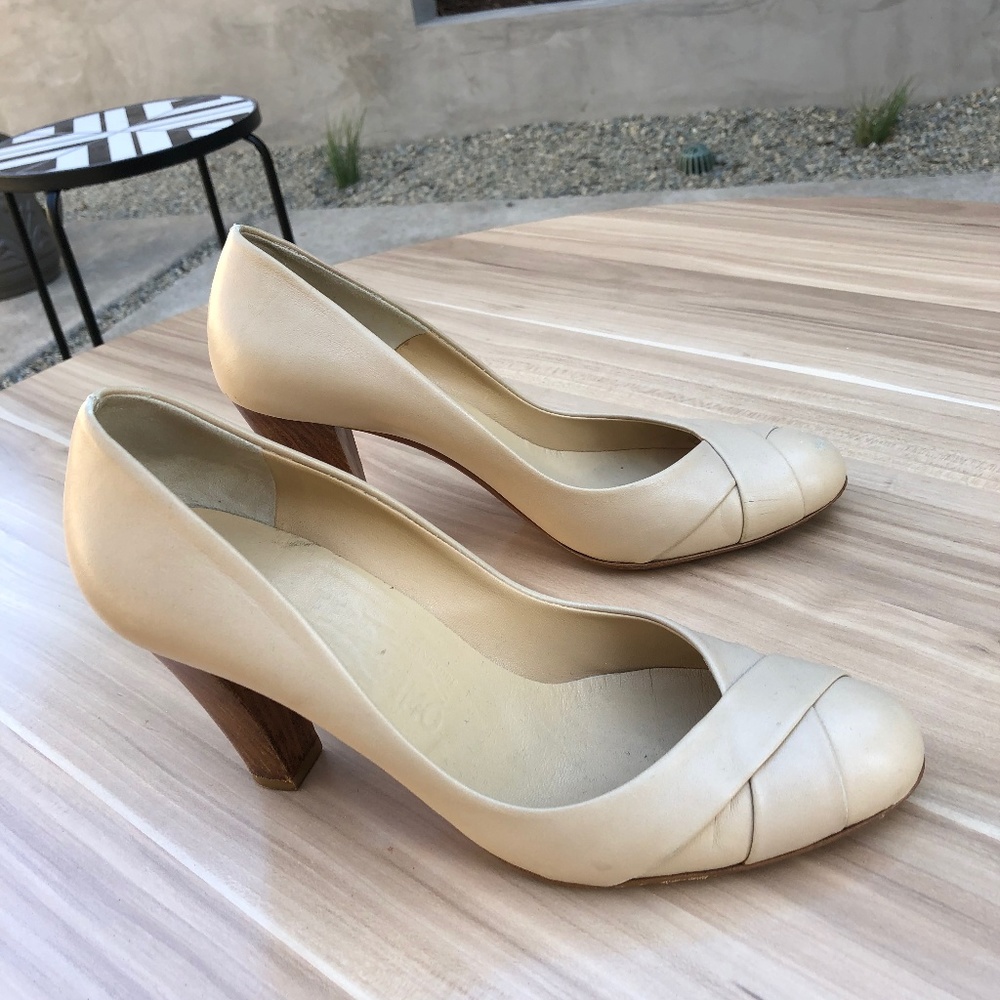Salvatore Ferragamo Heels in great condition